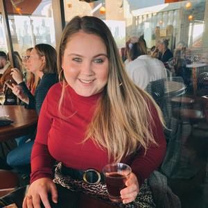 Meet your Posher, Stephanie